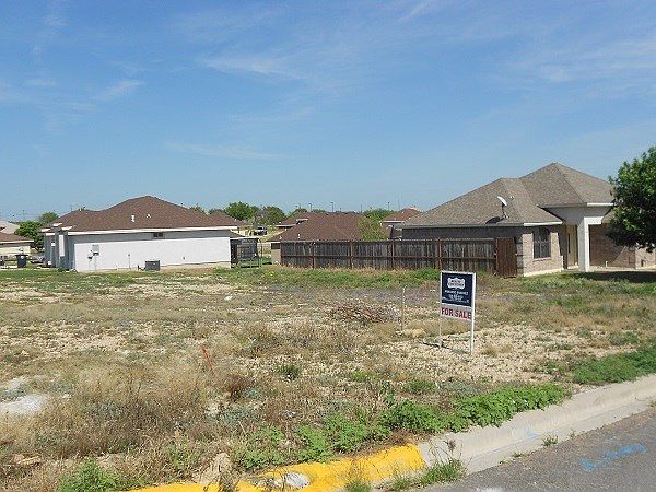 1st image of 3428 Cody Dr