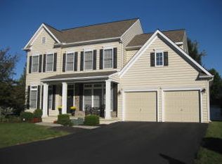 132 Charlan Blvd, Mount Joy, PA 17552