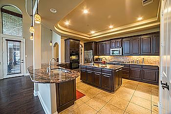 2nd image of 712 Braxton Ct