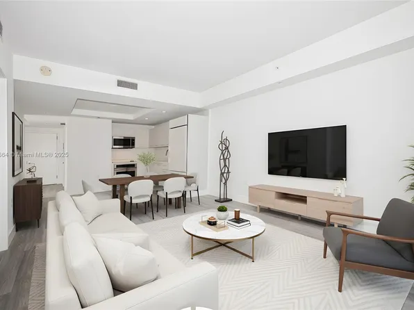 45 SW 9th St APT 1504, Miami, FL 33130