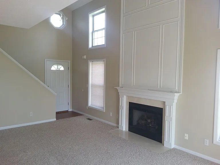 703A Sunflower St — Photo 3