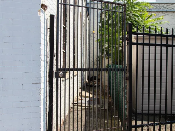 252 Monticello Avenue image 10 of 24