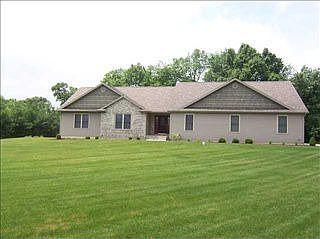 1st image of 53543 Lakefield Dr