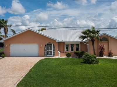 907 SE 17th St, Cape Coral, FL, 33990
