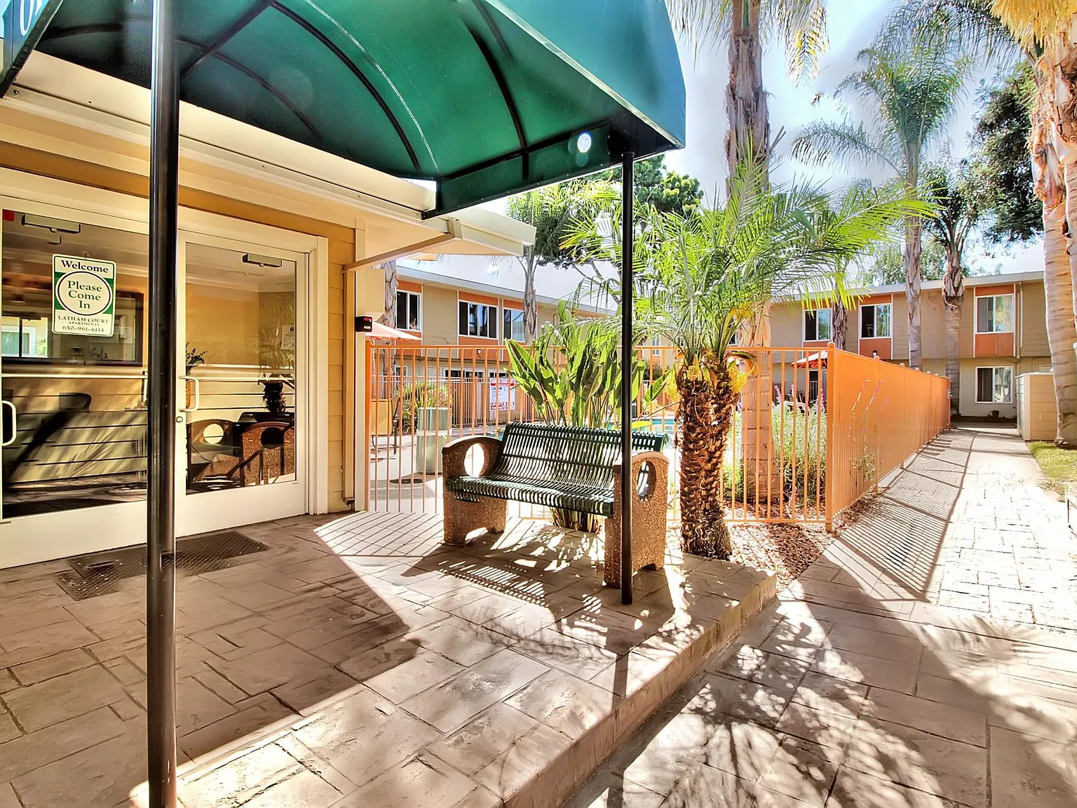 Latham Court — Photo 3