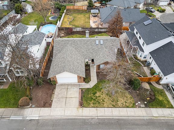 5th image of 2660 Wilkshire Dr