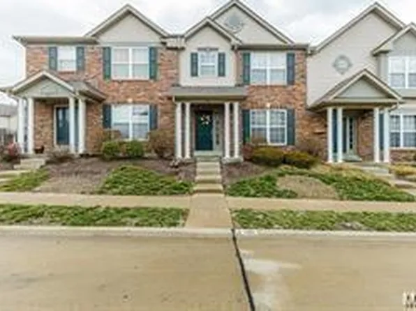 298 Vivaron Ave, Saint Charles, MO 63303