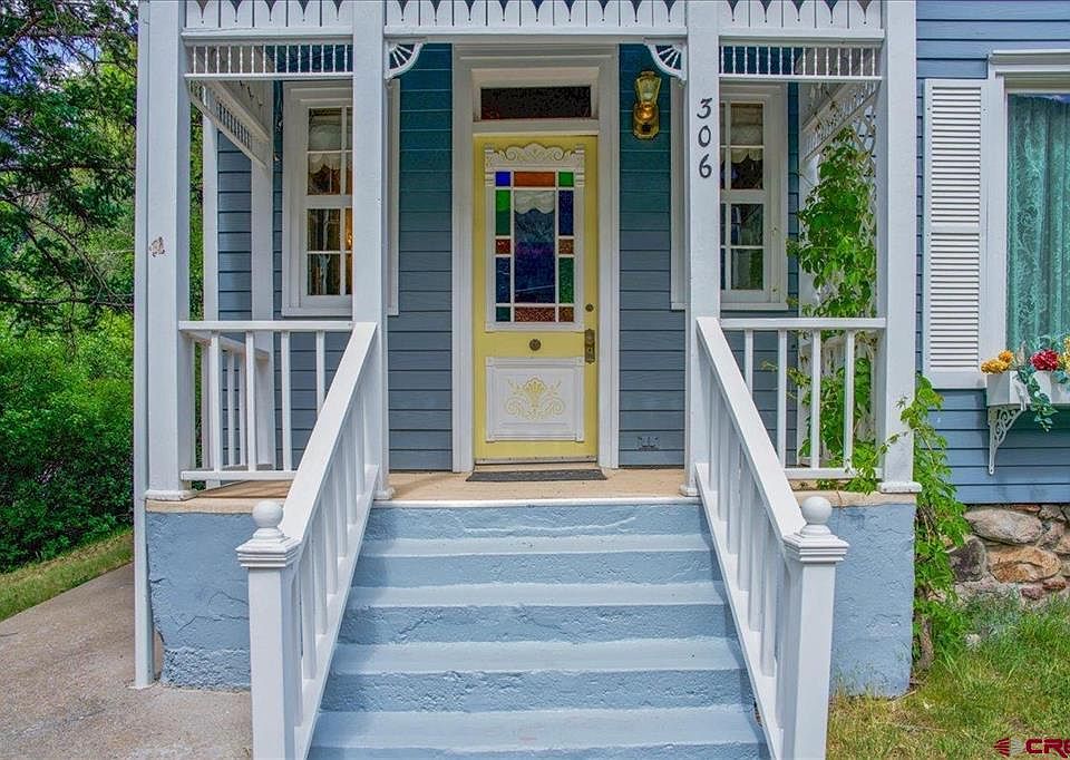 1st image of 306 Oak Street