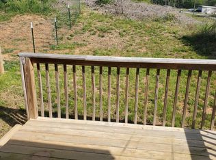 1402 Willet Dr #B, Athens, TN 37303