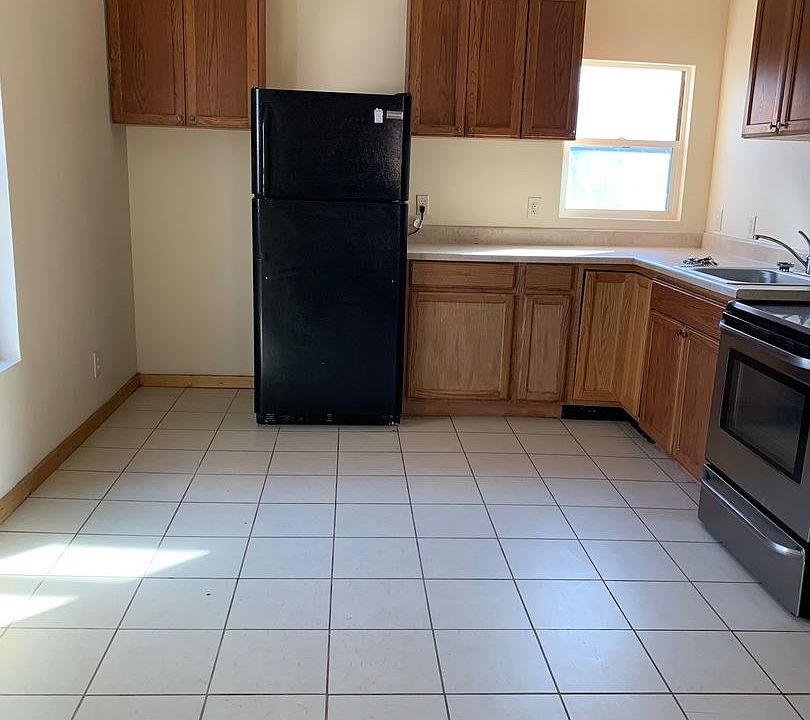 1st image of 213 S 29th St #1