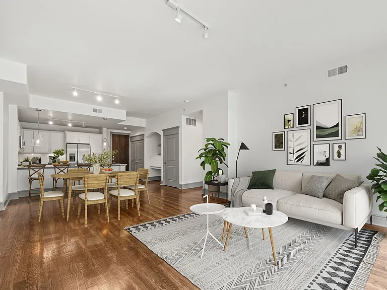 The Residence at Southpark — Photo 24