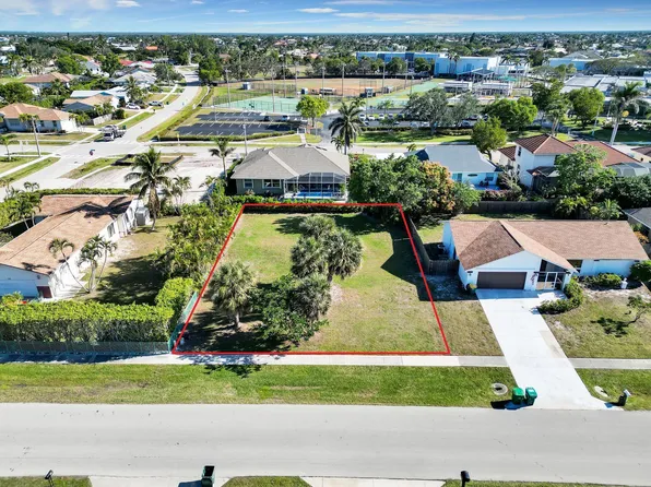 119 Bermuda Rd, Marco Island, FL 34145