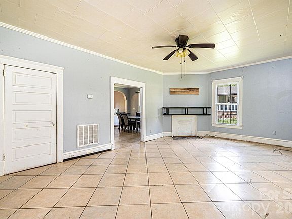 3rd image of 201 Newland Pl NW