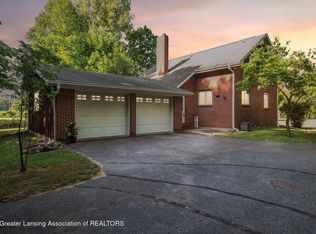 1977 Ives Rd, Leslie, MI 49251