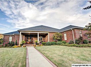 60 McMullen Ln, Gurley, AL 35748