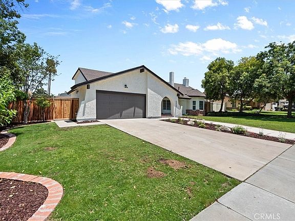 3rd image of 2463 Falling Oak Dr