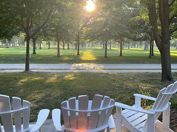 2nd image of 256 Pentilly Rd