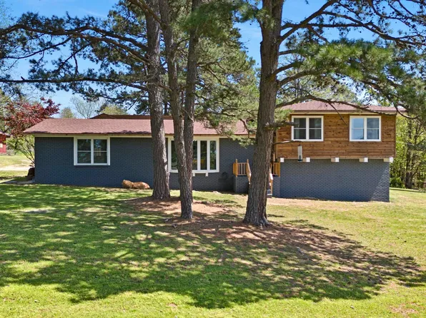 312 Chateau Dr, Dover, AR 72837