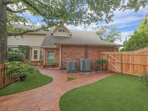 4th image of 4320 Crescent Dr