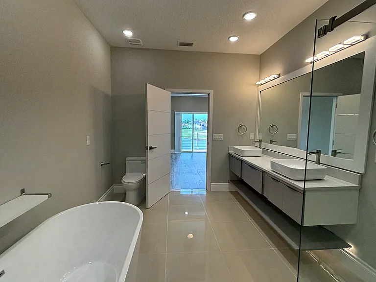 2049 Greenbriar Ter #2049 — Photo 31