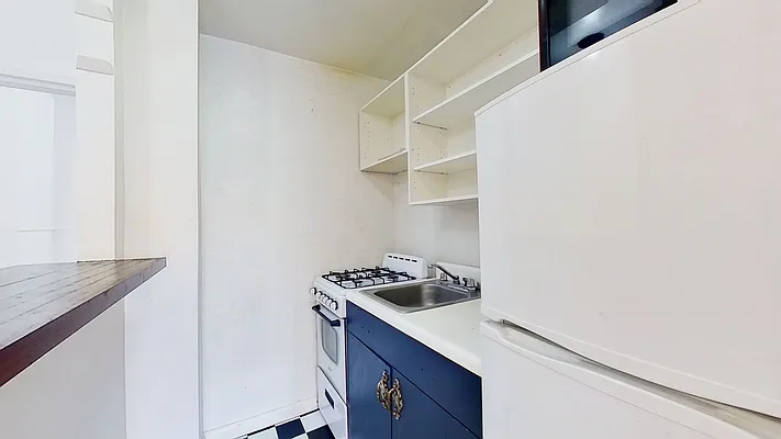 Rented by Compass | media 7