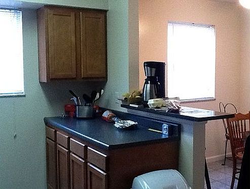 5th image of 1444 Worthington St APT B