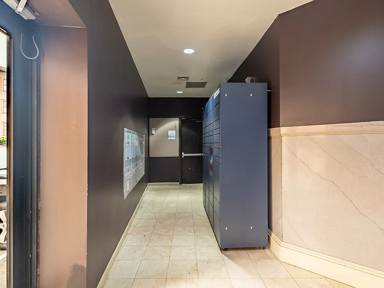 Thayer Building — Photo 21