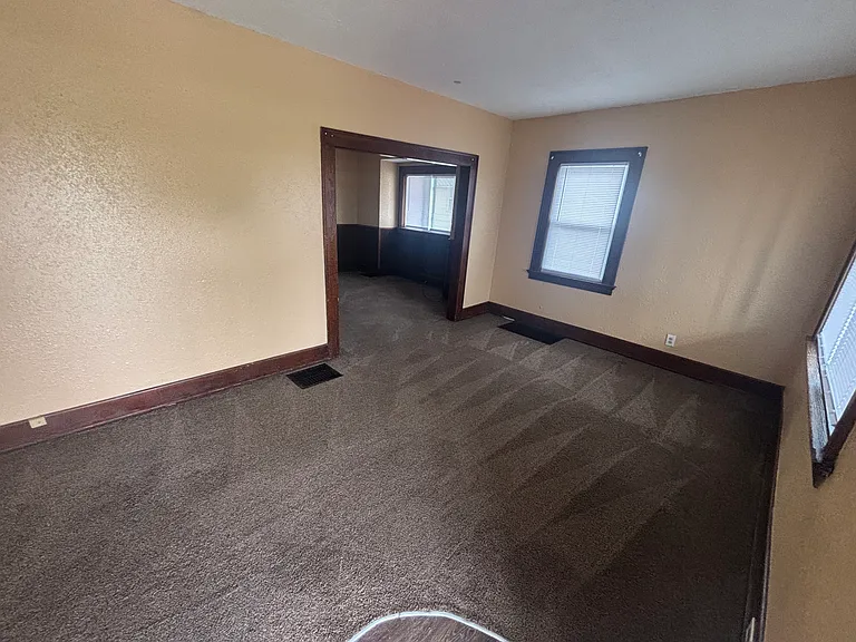 4441 Bennett Rd — Photo 2