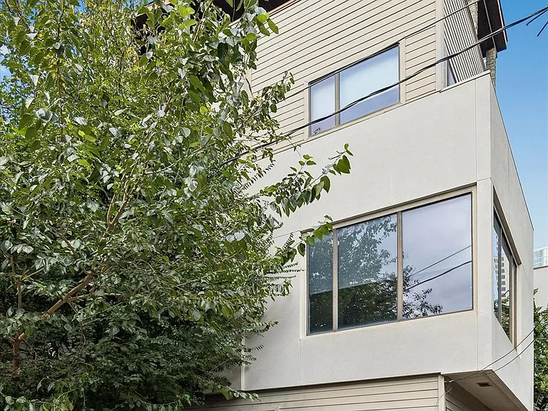 732 Ruthven St — Photo 17