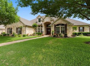 1136 Castle Bluff Cir, Woodway, TX 76712