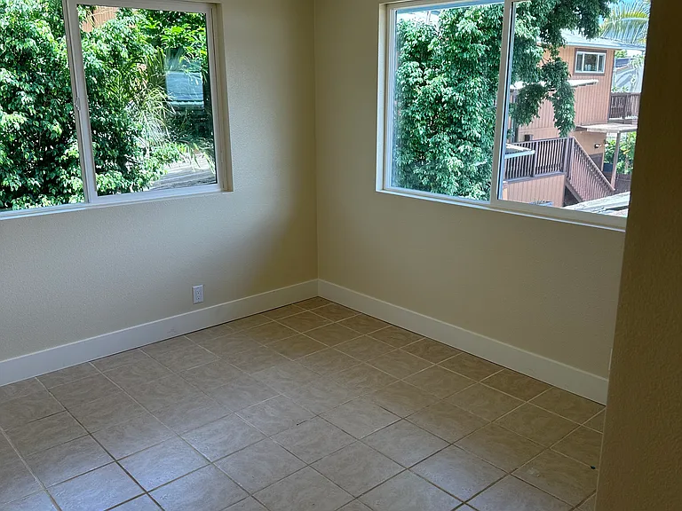 332 Uluniu St — Photo 8