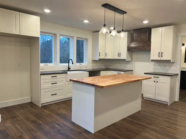 4780 Howard Rd, Petoskey, MI 49770