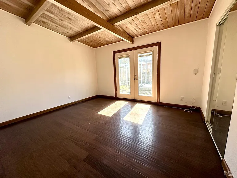 1111 Marionola Way — Photo 14