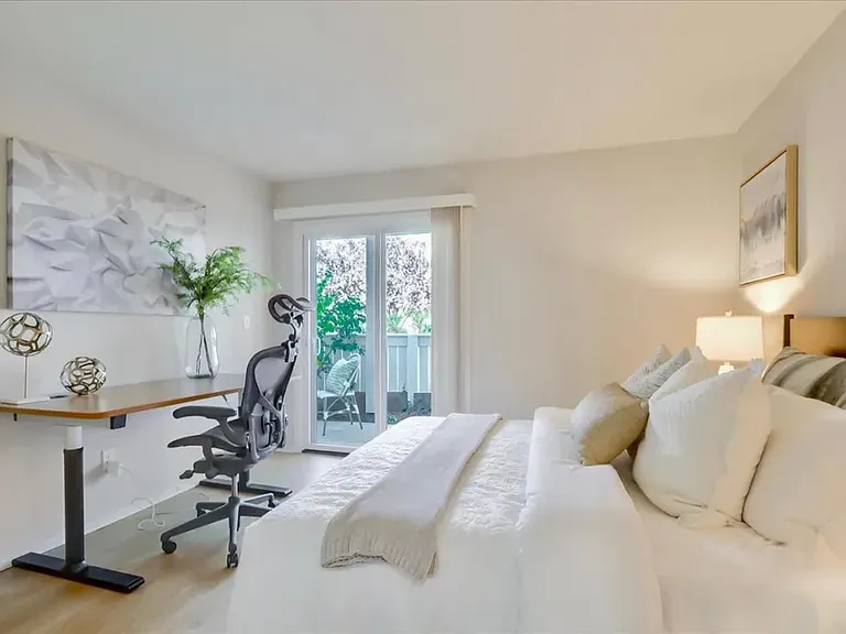1044 Rudder Ln — Photo 14