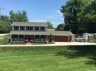 419 SE 3rd St, Loogootee, IN 47553