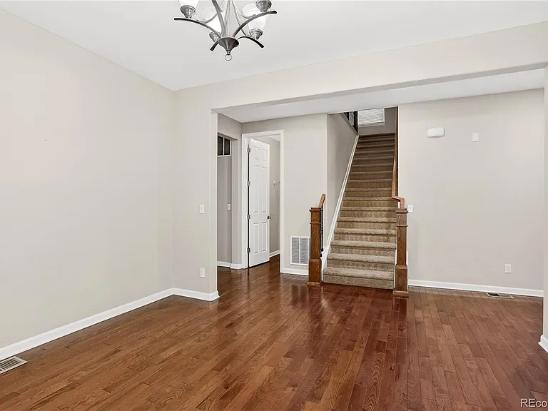 10768 Hillsboro St — Photo 9