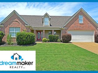 7689 Alexanders Crossing Dr, Olive Branch, MS 38654
