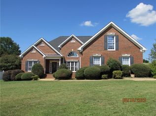 107 Malvern Hl, Easley, SC 29642