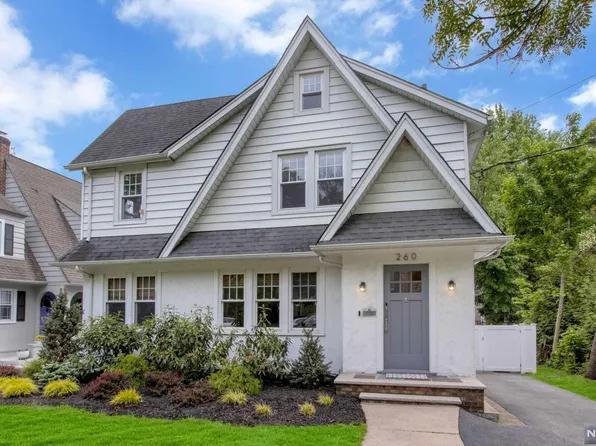 260 W Hudson Ave, Englewood, NJ 07631