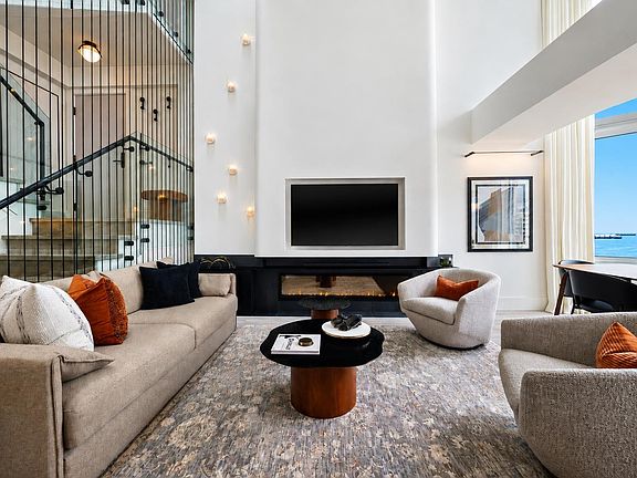 2nd image of 1236 Bidwell St #Penthouse 1