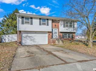 2917 Sherborn Rd, Springfield, IL 62702