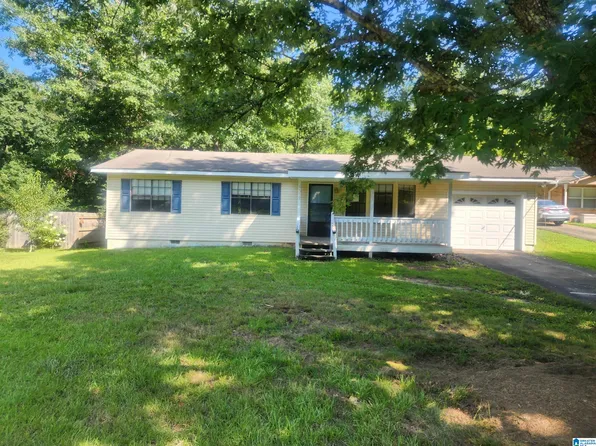 6578 Womack Rd, Pinson, AL 35126