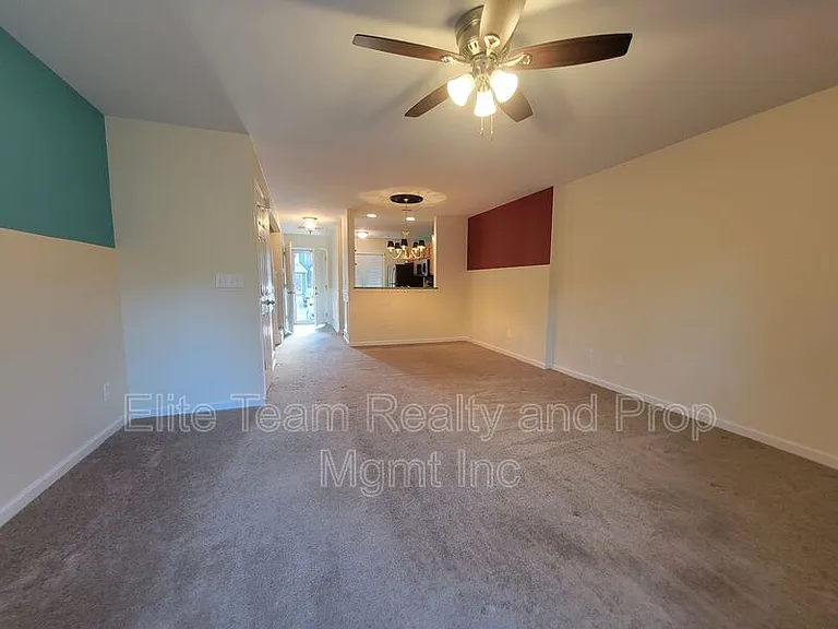 3811 Mosscroft Ln — Photo 9