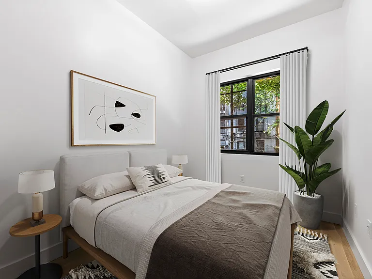 155 Monroe St #1L — Photo 9