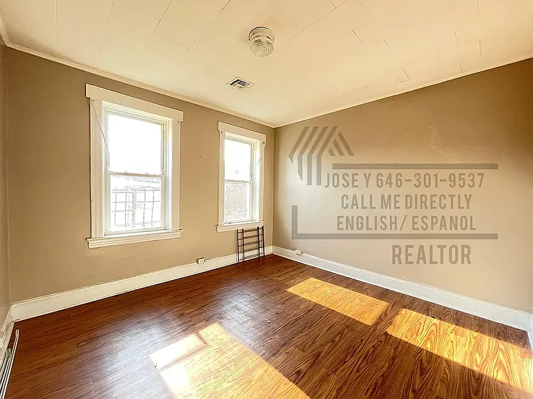 121 Martin St #200 — Photo 4