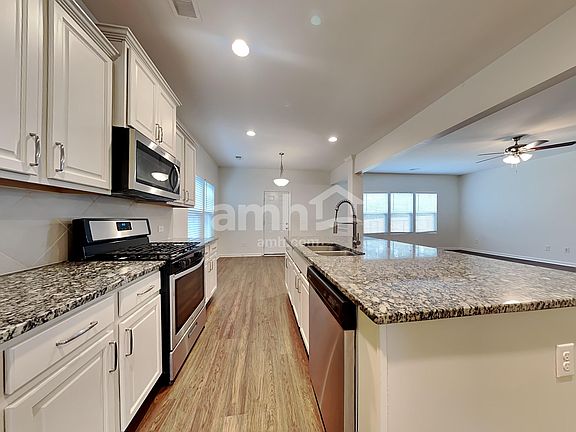 4th image of 355 Dunlin Dr