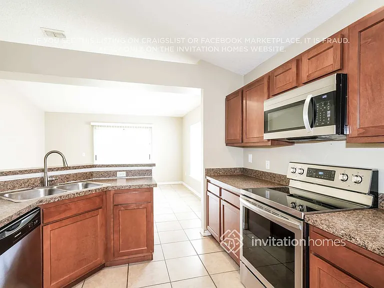 24836 Hyde Park Blvd — Photo 8