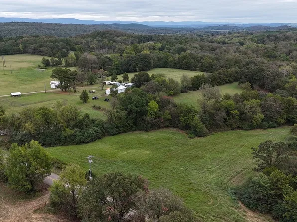 2262 County Rd, Altus, AR 72821