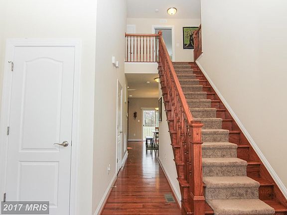 2 story open foyer