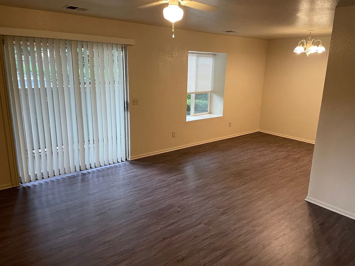 923 W. East Ave. — Photo 1